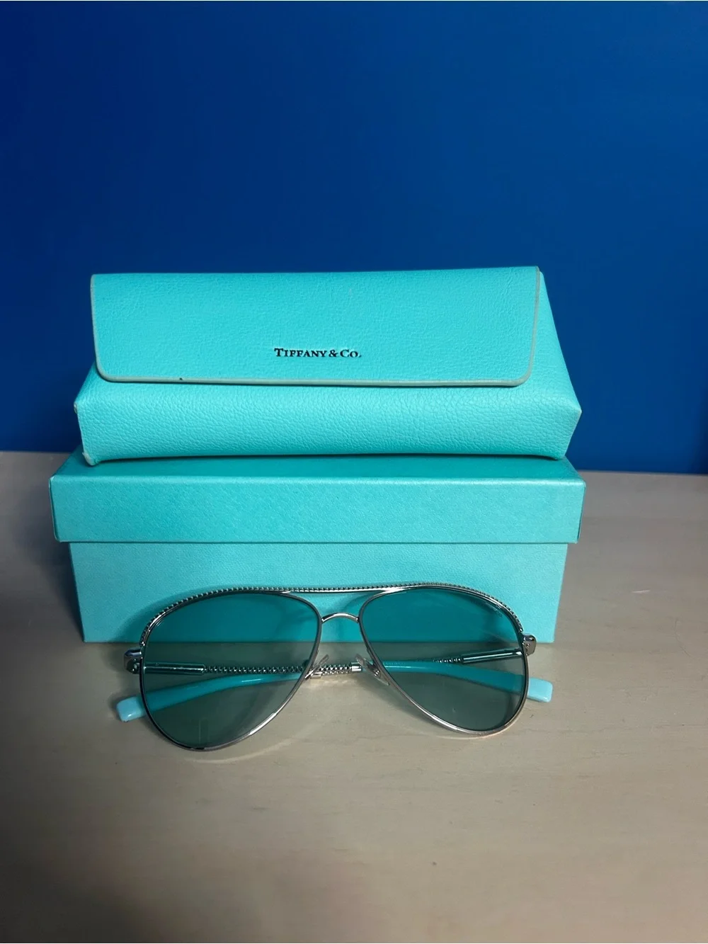 Tiffany Silver with Blue Gradient lenses Aviator Sunglasses - Smoke exposure